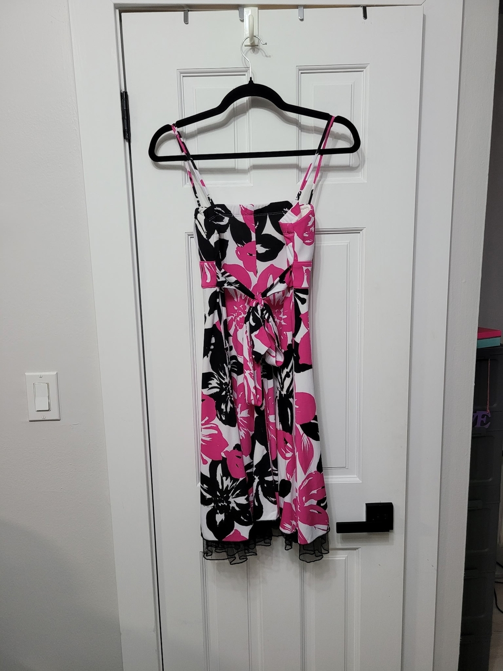 Vintage Y2k Floral Spaghetti-Strap Sundress in Pink and Black - Picture 3 of 4